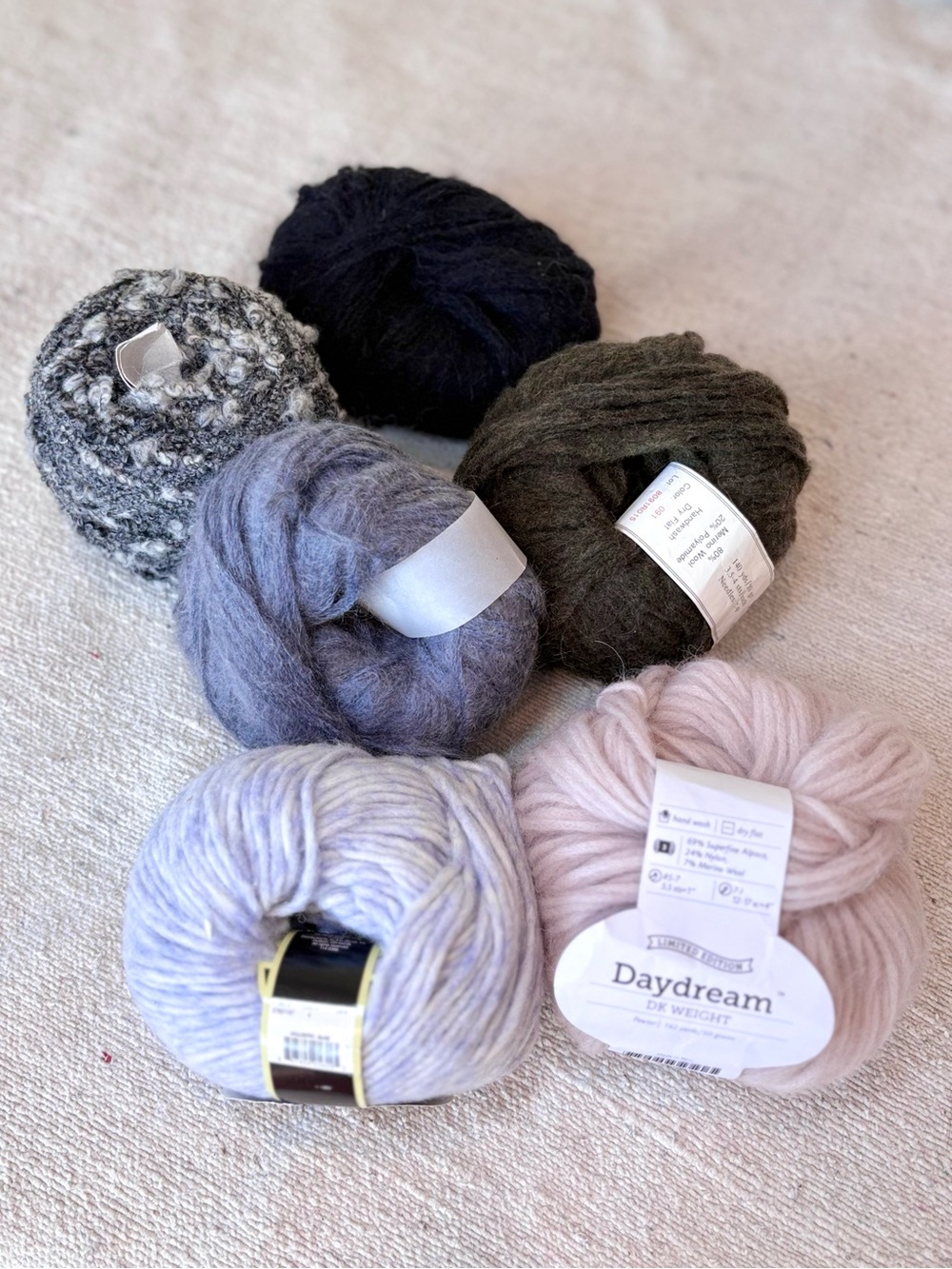 fluffy merino black + white yarn bundle - dk to bulky wool alpaca - 293g/10.3oz
